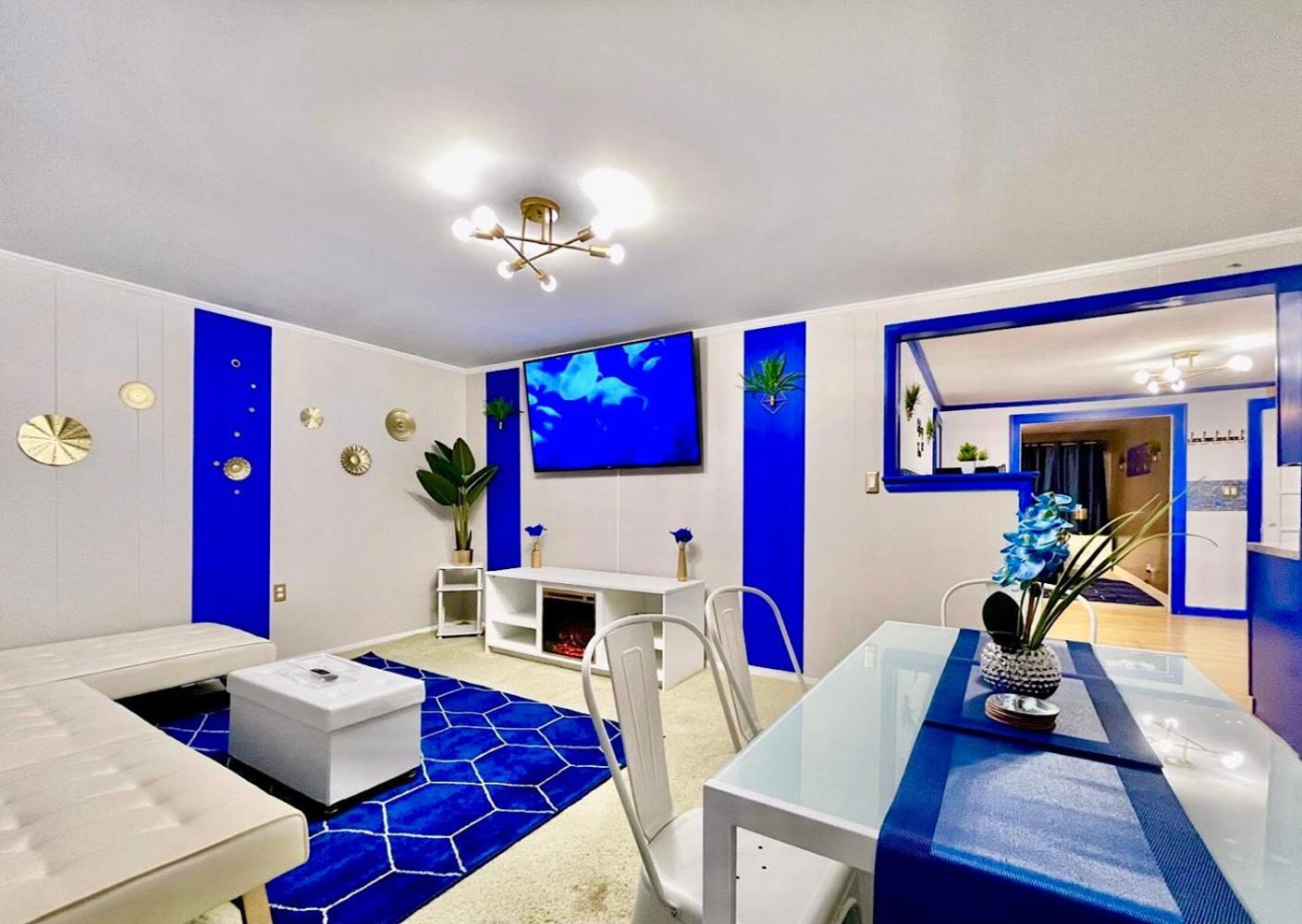 The Sapphire Haven - Your Old Brooklyn Oasis Awaits Families, Couples, Business Travelers Near Downtown With Parking, 300 Mb Wifi & Self Check-In Cleveland Exterior foto