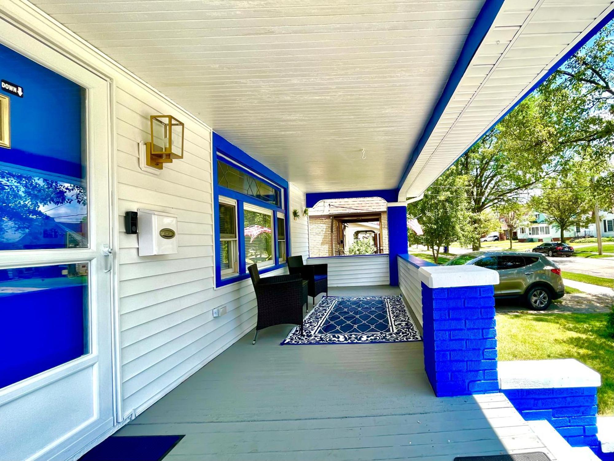 The Sapphire Haven - Your Old Brooklyn Oasis Awaits Families, Couples, Business Travelers Near Downtown With Parking, 300 Mb Wifi & Self Check-In Cleveland Exterior foto