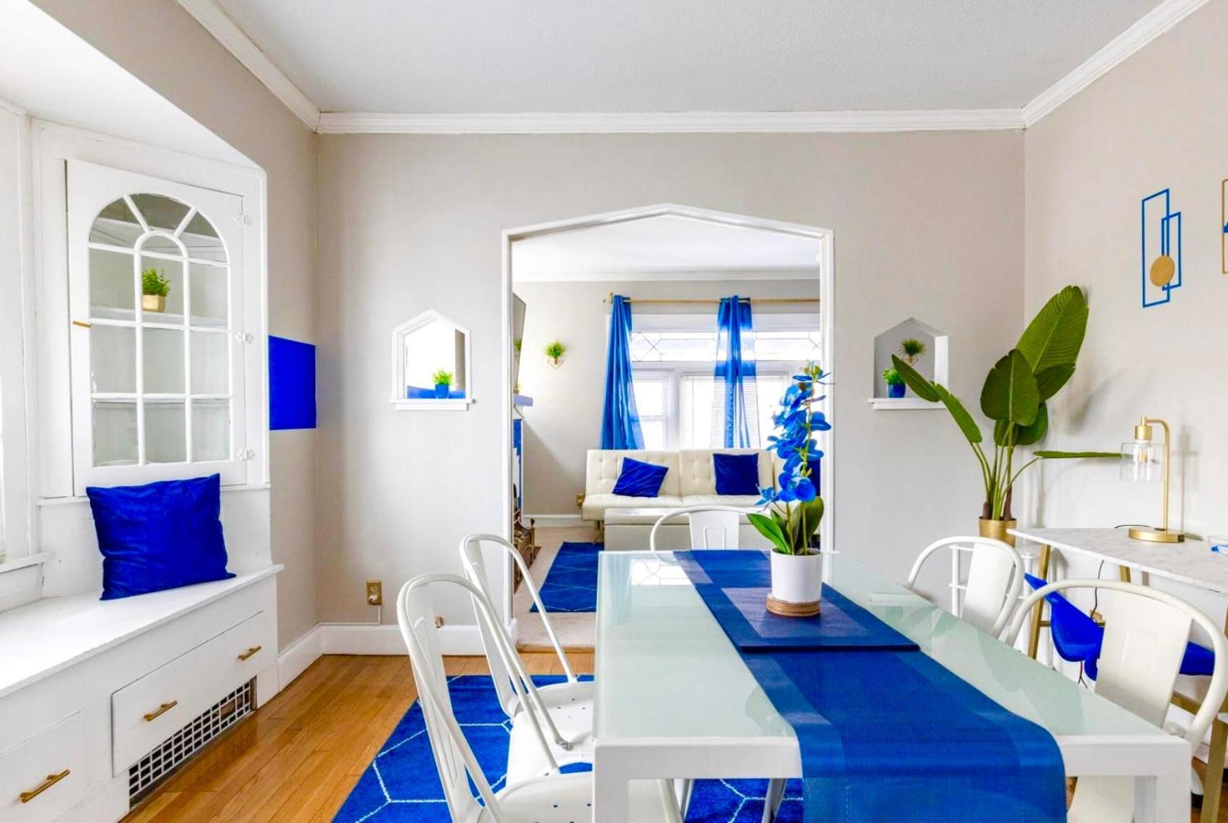 The Sapphire Haven - Your Old Brooklyn Oasis Awaits Families, Couples, Business Travelers Near Downtown With Parking, 300 Mb Wifi & Self Check-In Cleveland Exterior foto