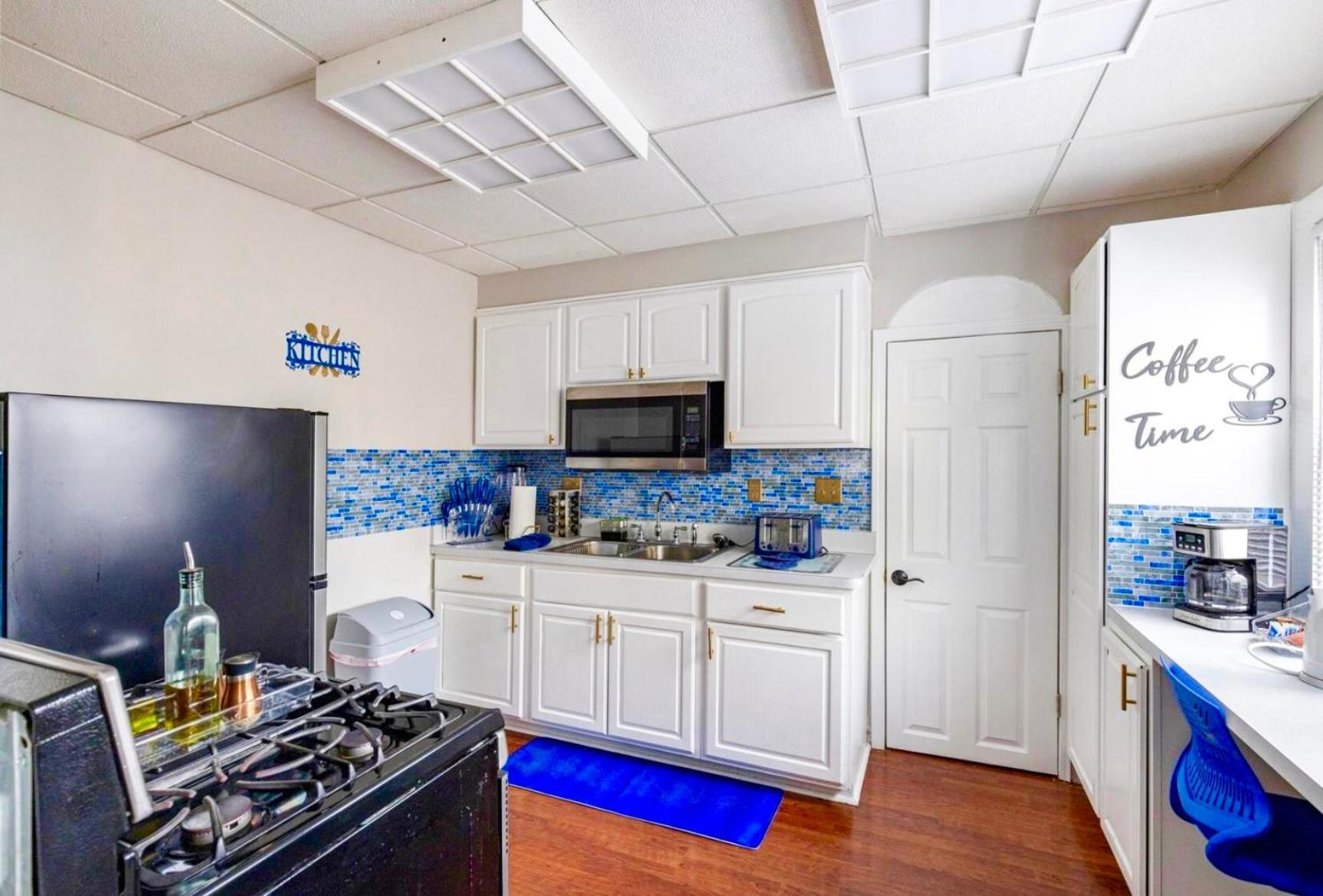 The Sapphire Haven - Your Old Brooklyn Oasis Awaits Families, Couples, Business Travelers Near Downtown With Parking, 300 Mb Wifi & Self Check-In Cleveland Exterior foto