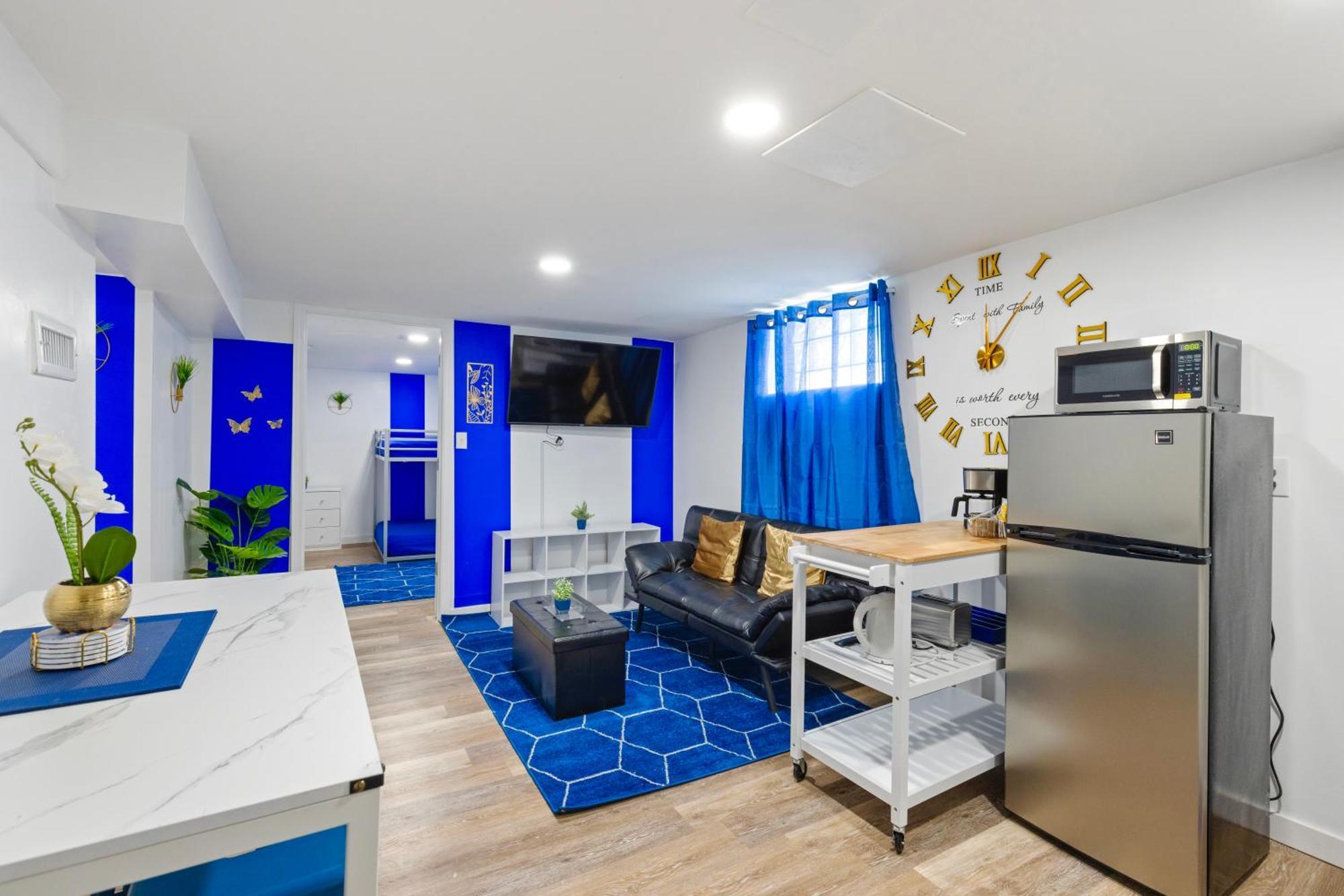 The Sapphire Haven - Your Old Brooklyn Oasis Awaits Families, Couples, Business Travelers Near Downtown With Parking, 300 Mb Wifi & Self Check-In Cleveland Exterior foto