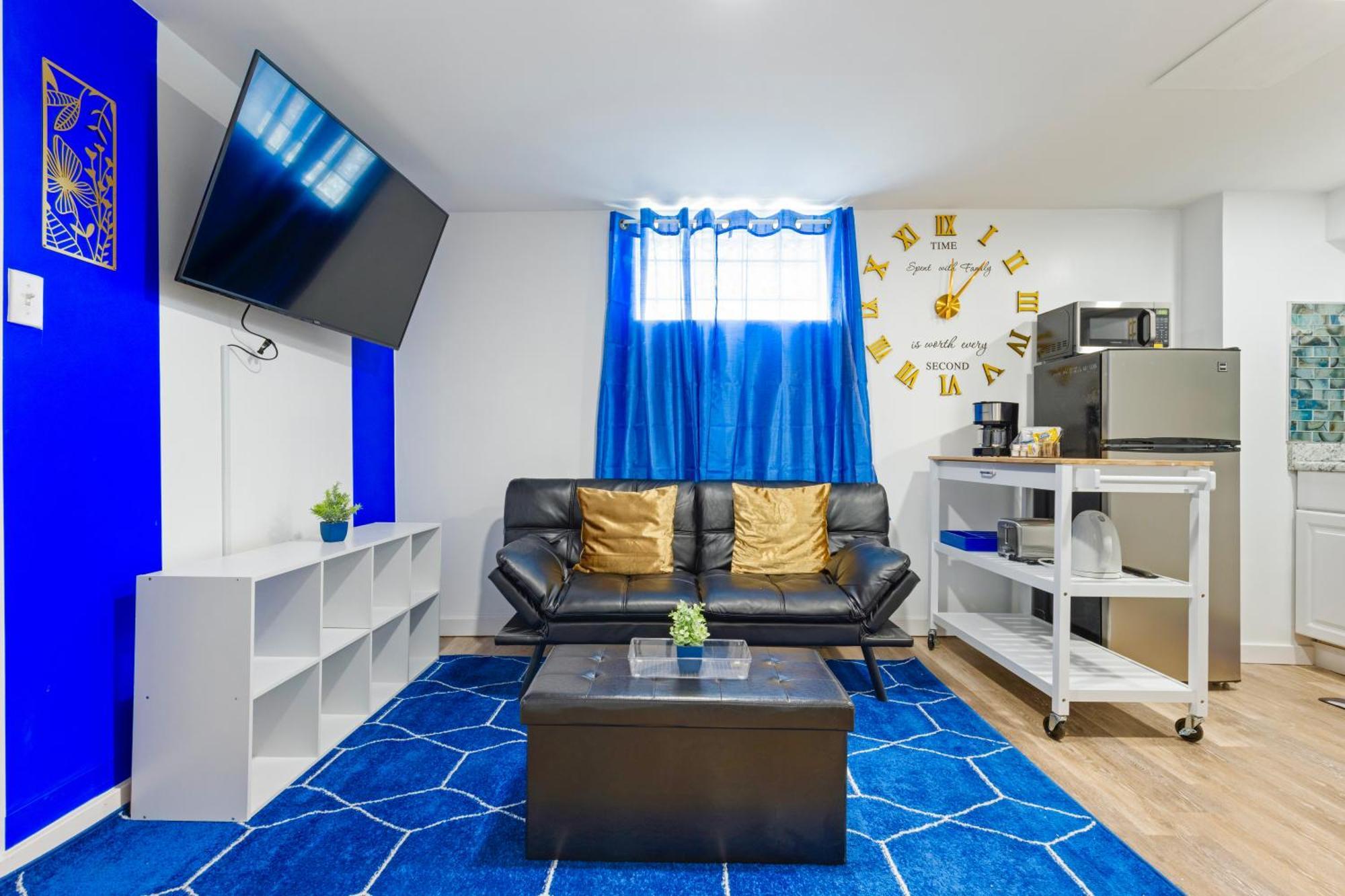 The Sapphire Haven - Your Old Brooklyn Oasis Awaits Families, Couples, Business Travelers Near Downtown With Parking, 300 Mb Wifi & Self Check-In Cleveland Exterior foto